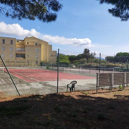 Bormes-les-mimosas, 1 Piece, 4 Personnes - Fr-1-677-41 Apartment Bormes-les-Mimosas
