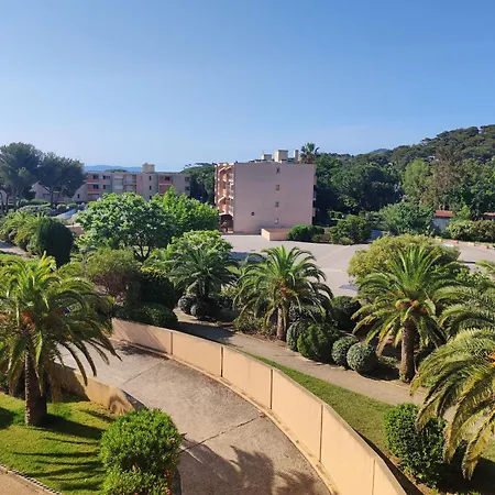 Apartment Bormes-les-mimosas, 1 Piece, 4 Personnes - Fr-1-677-41 Bormes-les-Mimosas